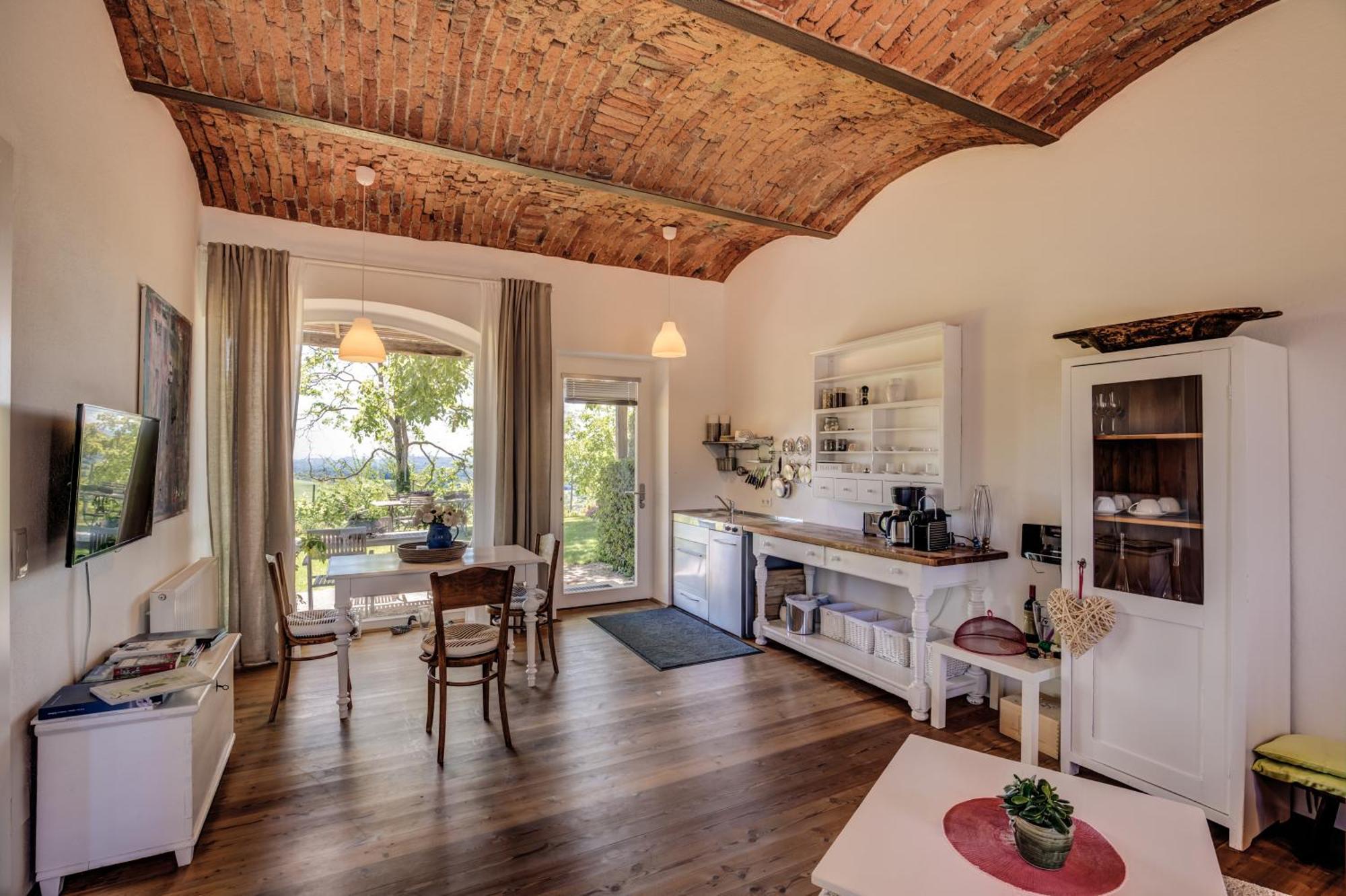 Villa Winzarei, Weingut Tement à Berghausen Extérieur photo